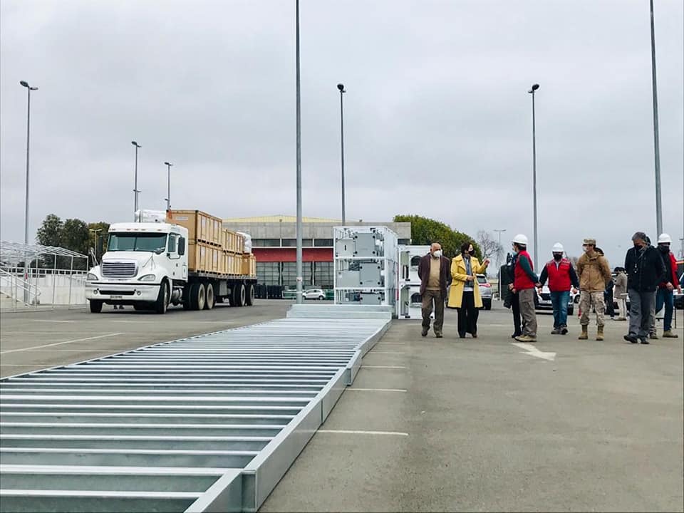 Comienza instalación del hospital modular en dependencias del Estadio La Portada