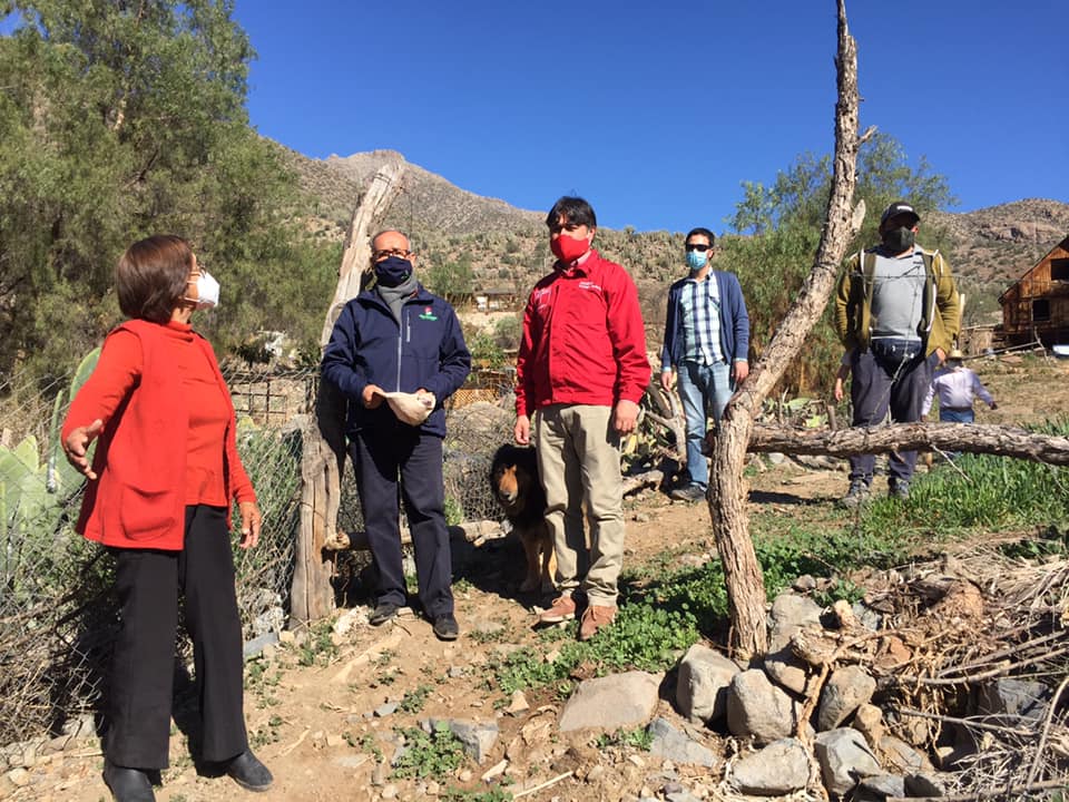 Seremi de Agricultura y Alcalde Gary Valenzuela recorrieron localidades brindando diversas mejoras para el riego agrícola.