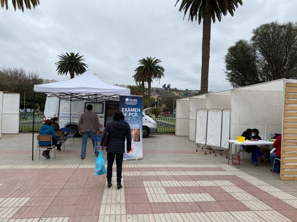 Equipos del departamento de Salud continúan realizando exámenes PCR gratuitos en Ovalle