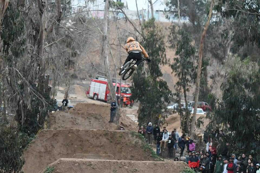 Autoridades firman nuevo convenio de uso para Pista Dirt Jump del Cendyr la Serena