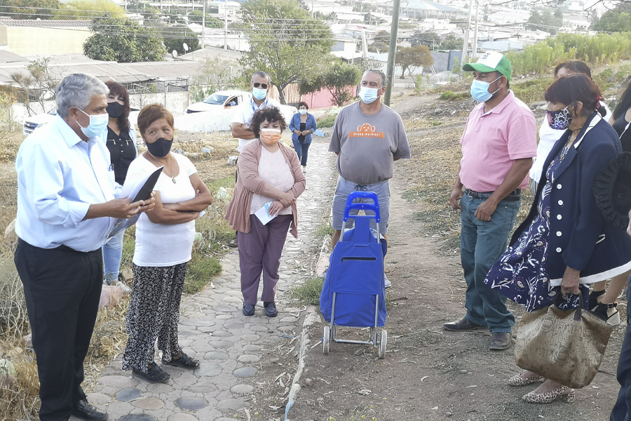 Municipio mejorará acceso que une a la parte baja y alta de villa Los Naranjos