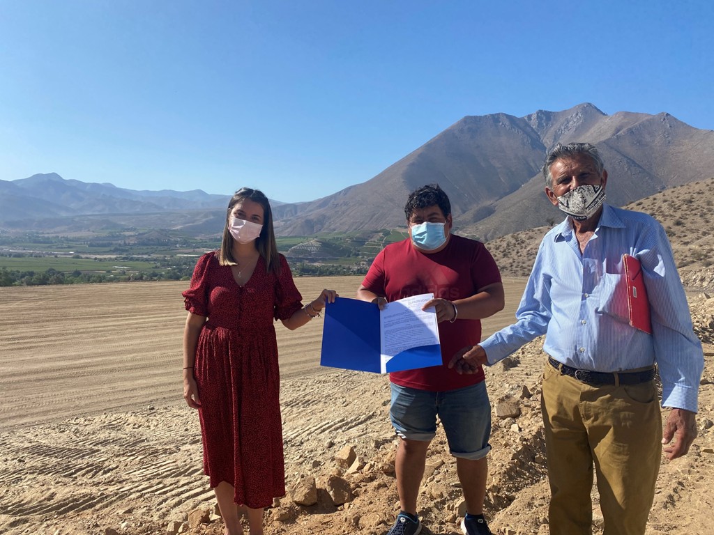 Club Unión Lourdes de Vicuña recibe terreno para la construcción de complejo deportivo