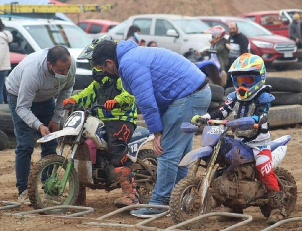 Motocross: Velocidad y el retorno del deporte outdoor en Huachalalume