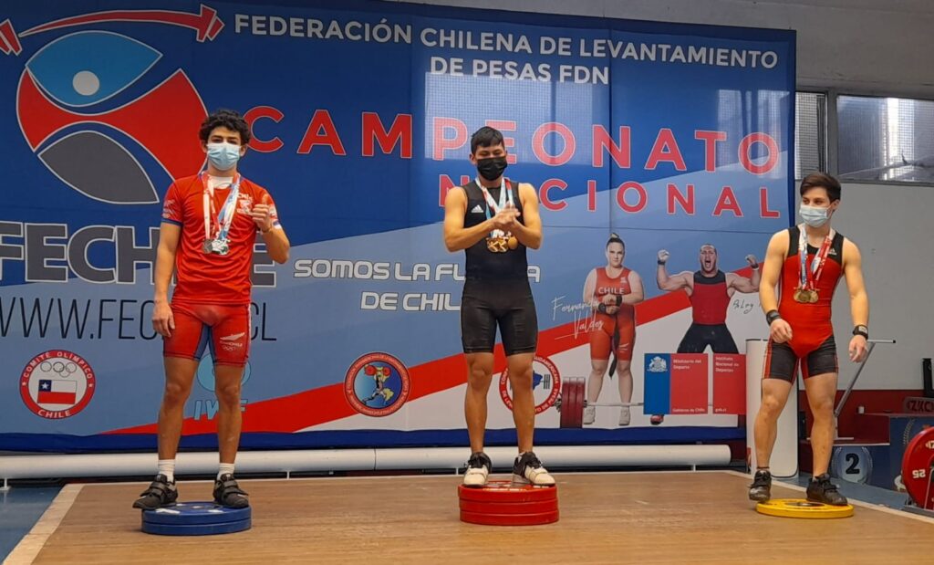 Pesistas regionales debutan con medallas en Campeonato Nacional Juvenil