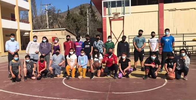 Básquetbol forma nuevos talentos de la mano del Club Deportivo Centro Extremo