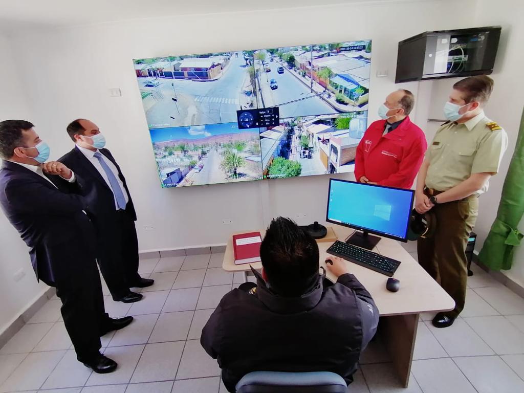 Inauguran cámaras y luminarias para otorgar mayor seguridad en Combarbalá