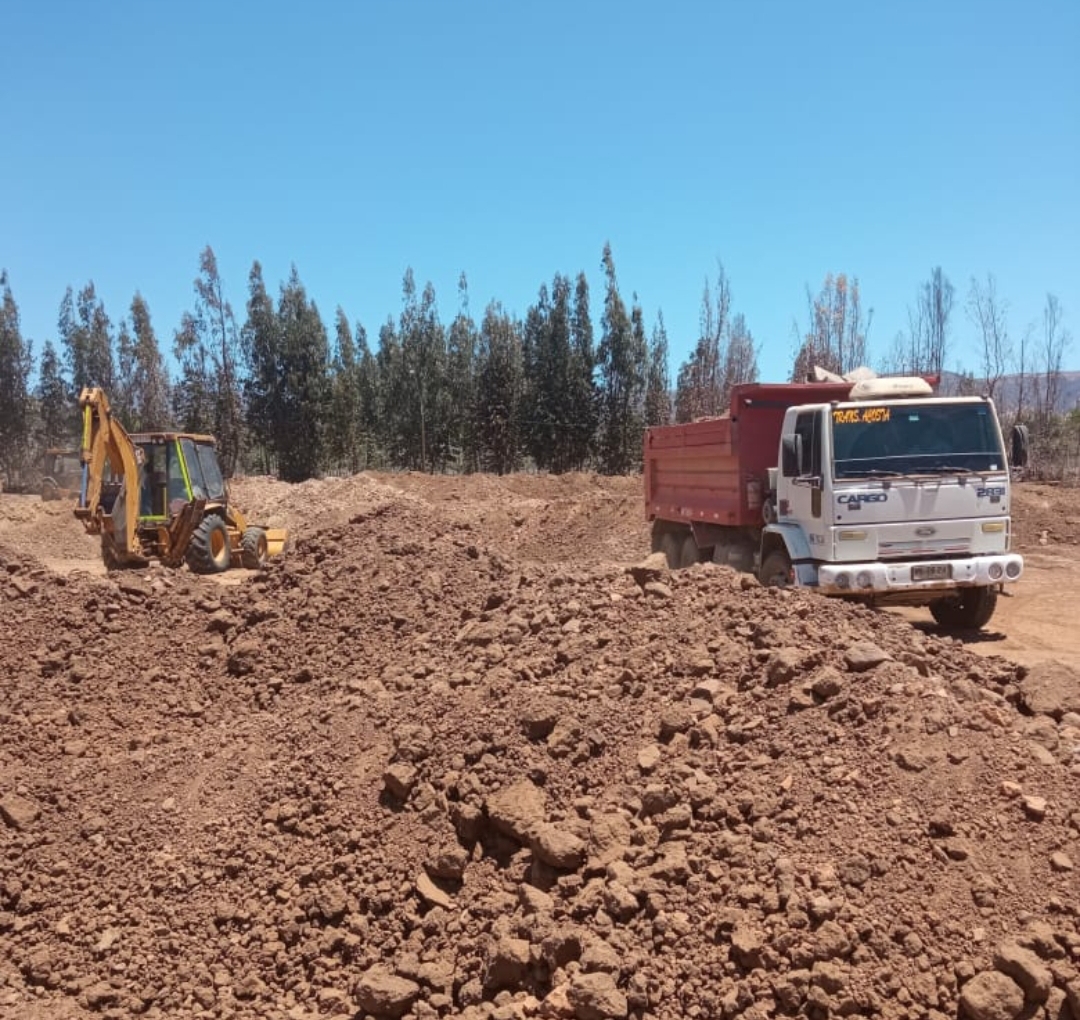 Illapel: Avanzan obras de mejoramiento de Cancha de Fútbol  Las Cañas 1