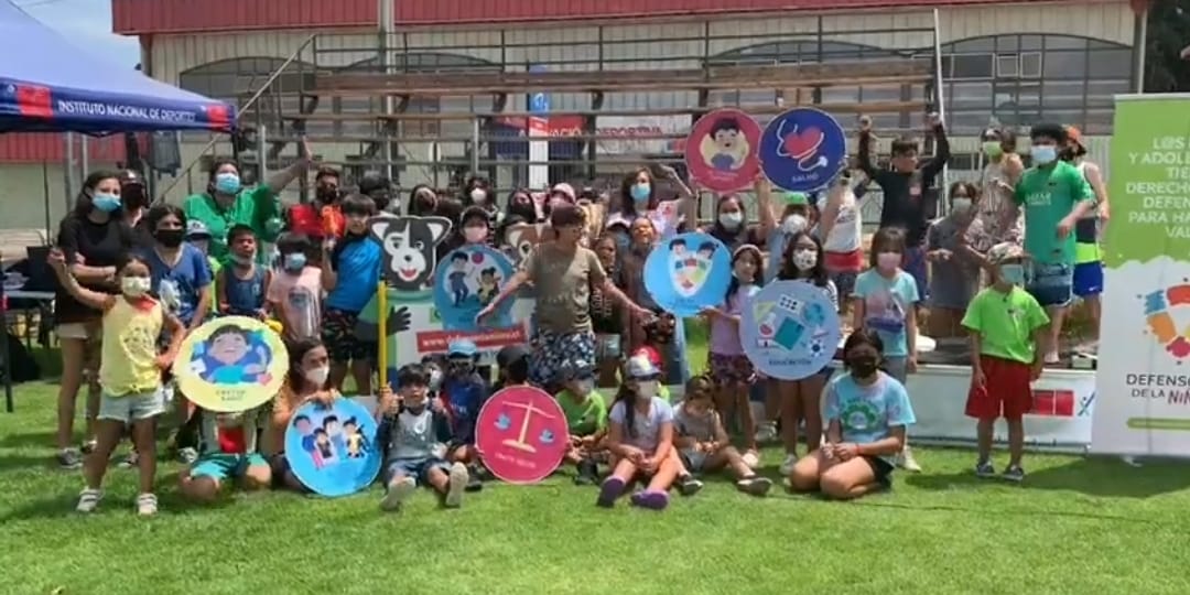 Defensoría de la Niñez participa en jornada de promoción de derechos para niños de la Escuela de Verano del IND