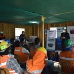 Trabajadores de la construcción reciben atención en terreno sobre IFE Laboral y Subsidio al Empleo Joven