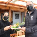 ¡Del bote a la cocina! Familia apuesta por la tradición gastronómica a pasos del mar en Peñuelas