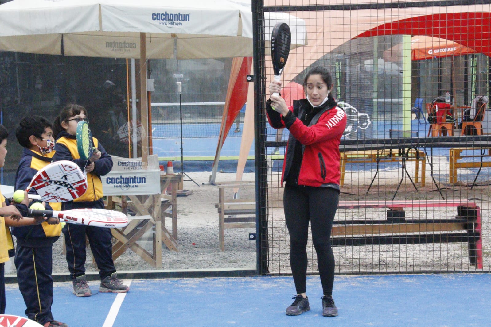 Escolares podrán aprenden pádel en vacaciones de invierno