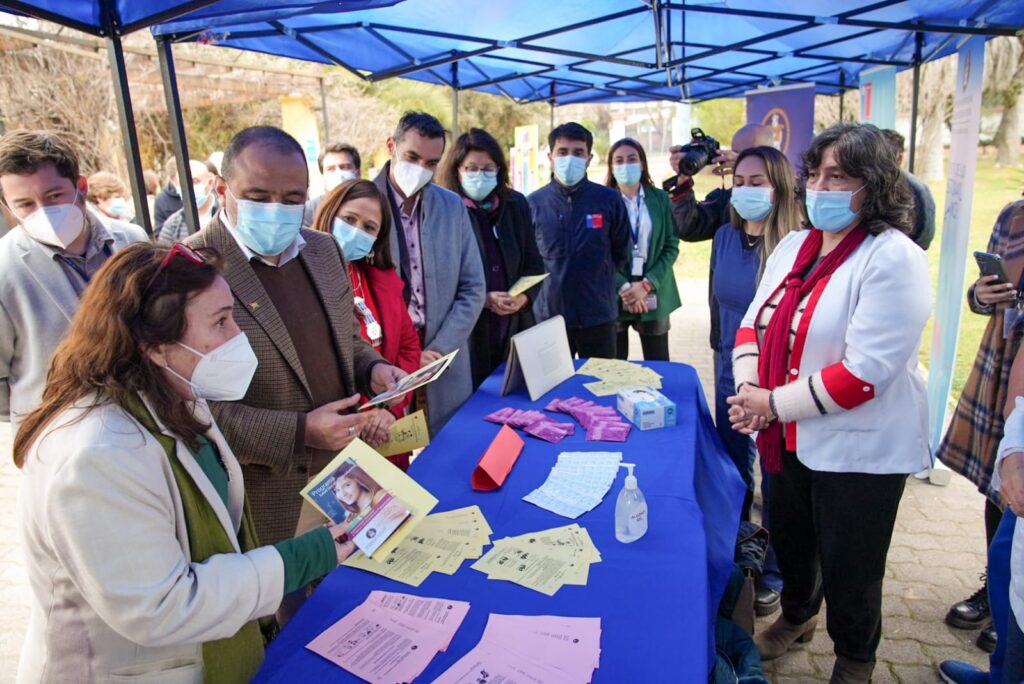 Minsal y Mineduc firman convenio para la prevención de VIH e infecciones de transmisión sexual en estudiantes de educación superior