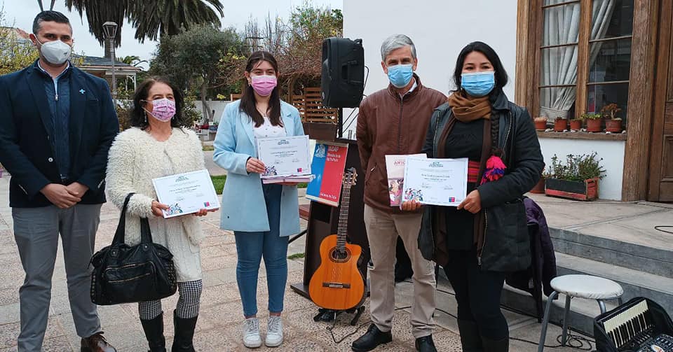 En La Serena premian a ganadoras y ganadores regionales de Historias de Nuestra Tierra 2021