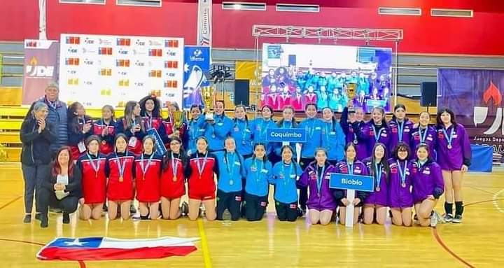 Colegio Gerónimo Rendic  en voleibol obtiene medalla de plata en  Final Nacional  de los Juegos Escolares 