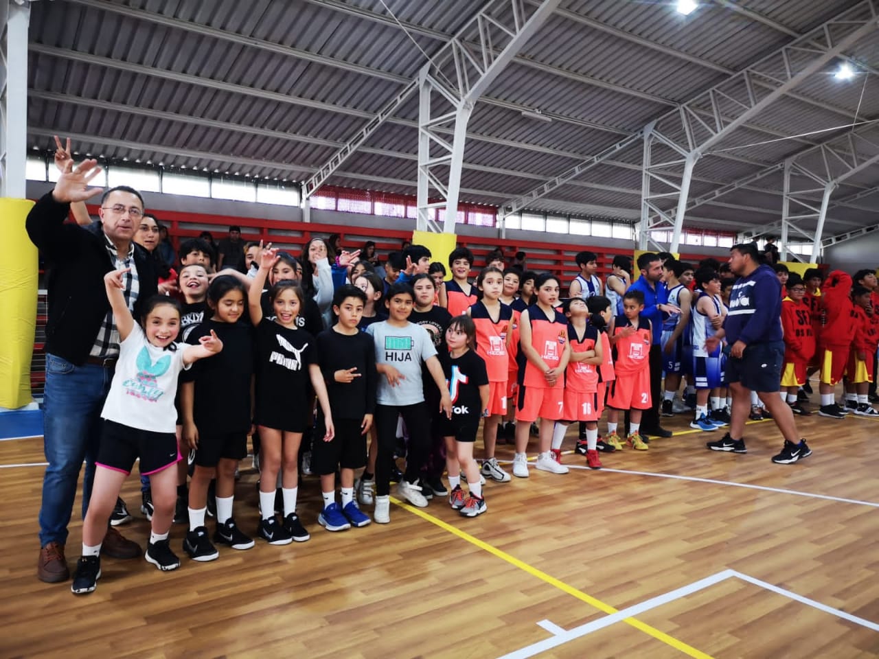 Inaugurada remodelación de  gimnasio Cendyr  en la comuna de  Los Vilos