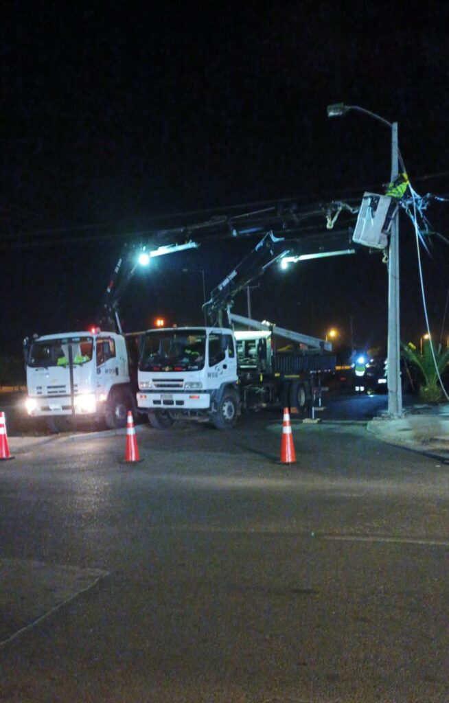 Ovalle: En un lapso de ocho horas roban cables de cobre y chocan un poste