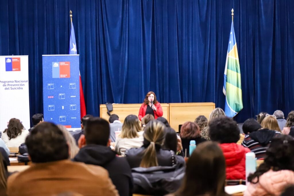 Capacitan a establecimientos educacionales de Choapa,<br>Elqui y Limarí en prevención de la conducta suicida