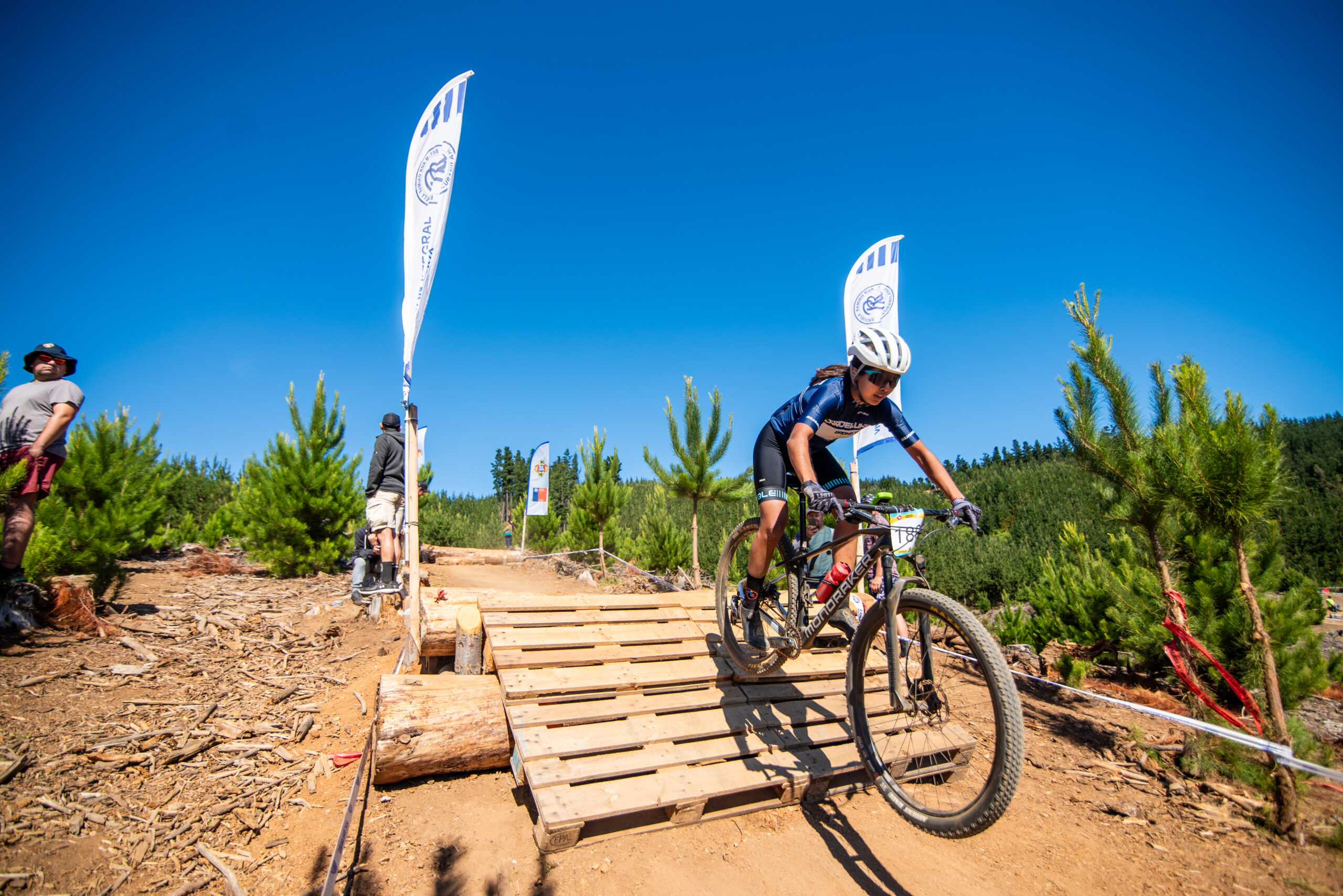 Triunfos regionales en torneo nacional Mountain Bike